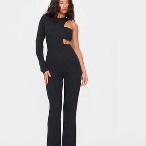 PrettyLittleThing Black Cutout One-Shoulder Jumpsuit *NEW*